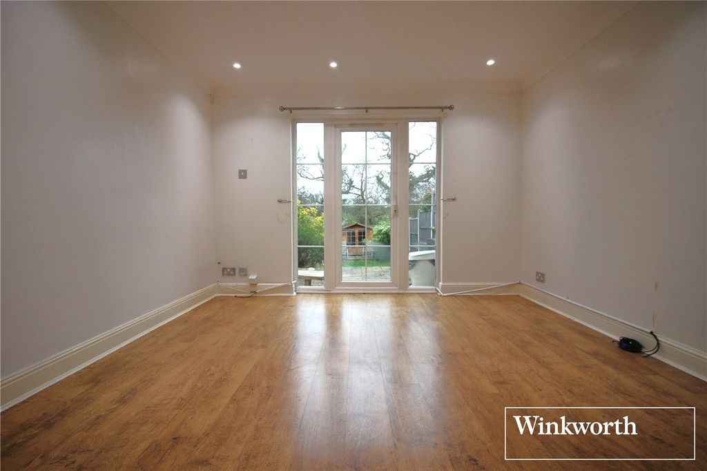 Property photo 2 of 7 Picture 2