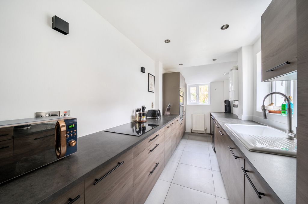 Property photo 3 of 20 1422423-12-69Ae94...
