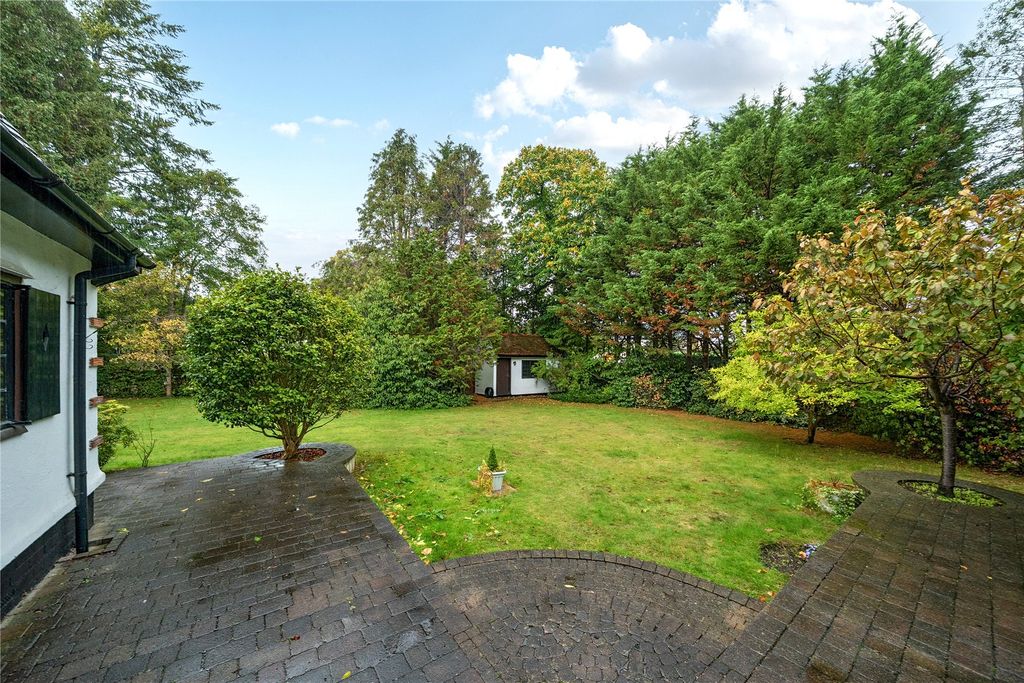 Property photo 2 of 25 Picture No. 23