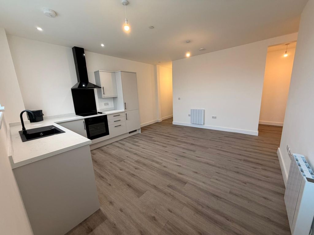 Property photo 3 of 16 Dining Room