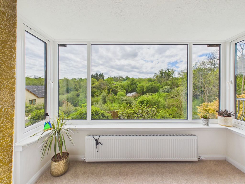 Property photo 2 of 34