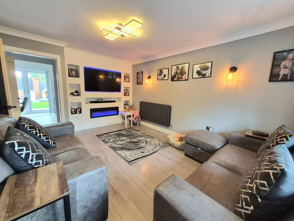 Property photo 2 of 23