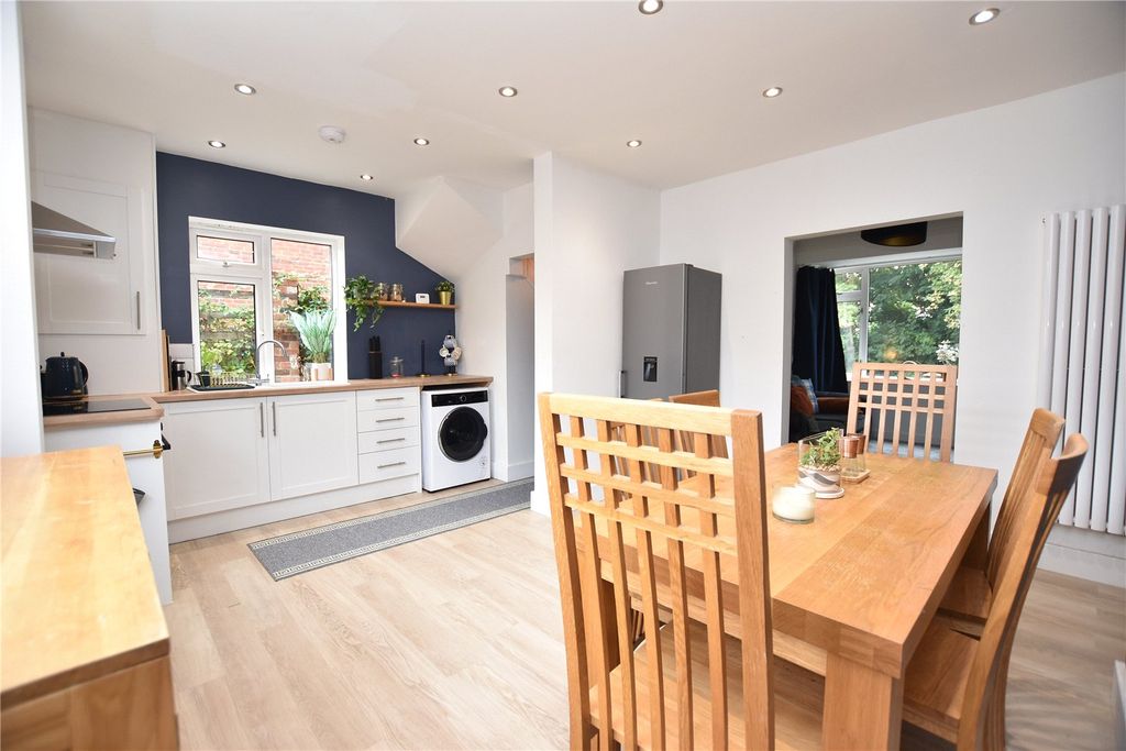 Property photo 3 of 19 Picture No. 33
