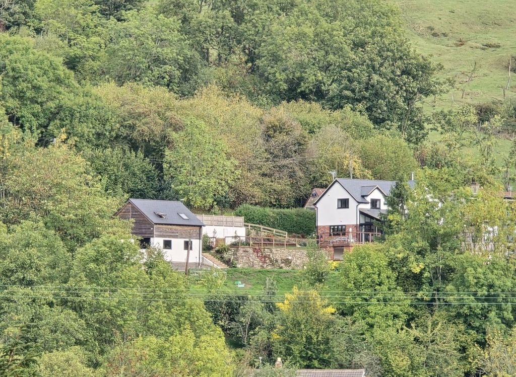 Property photo 1 of 29