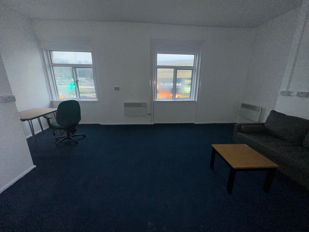 Property photo 2 of 6