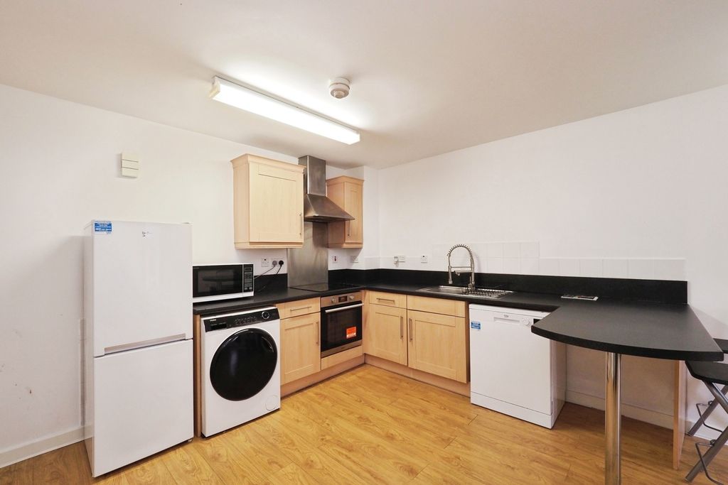 Property photo 2 of 17 Photo