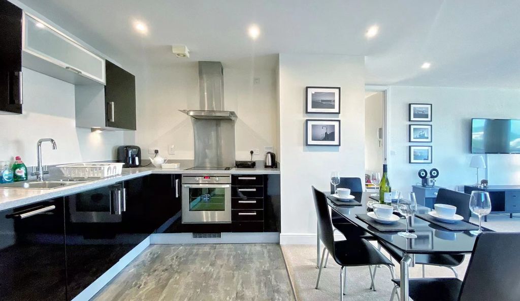 Additional image 4 of 2 bed flat to rentApartment, Meridian Wharf, Trawler Road, Maritime Quarter, Swansea SA1