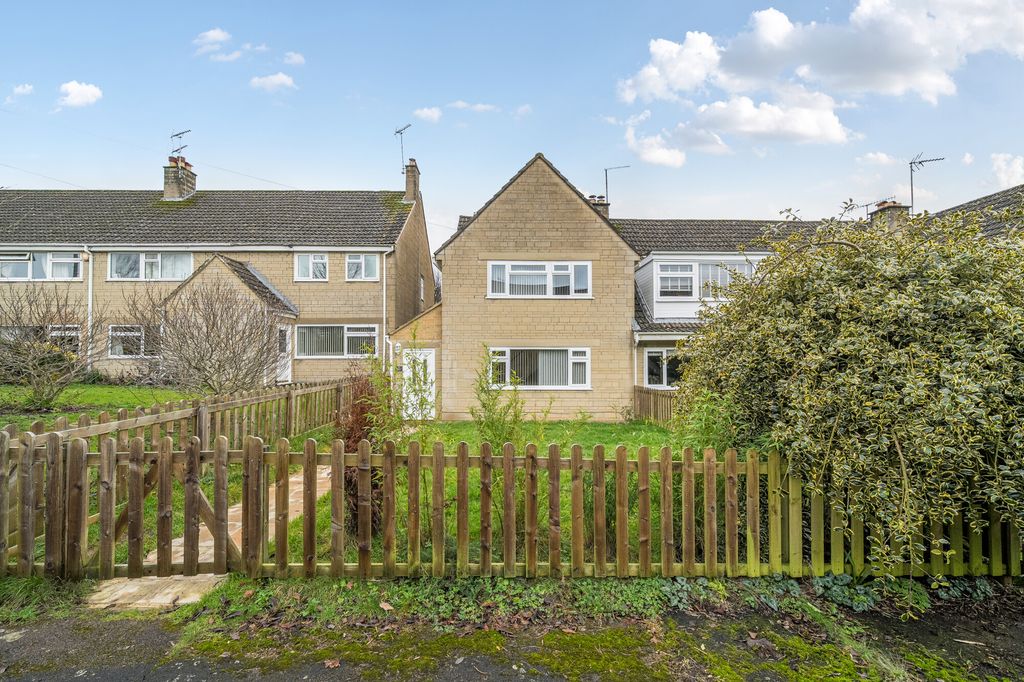 Property photo 3 of 18 Front