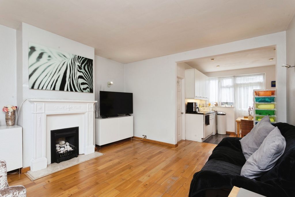 Property photo 1 of 23 Lounge/Dining Room