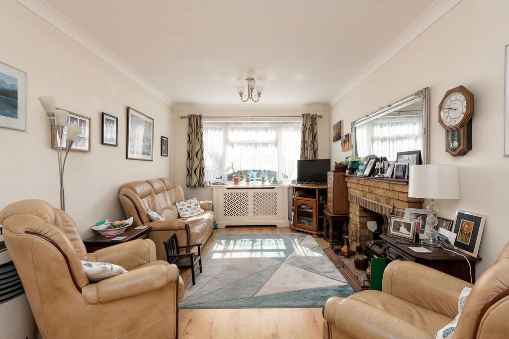 Property photo 3 of 22