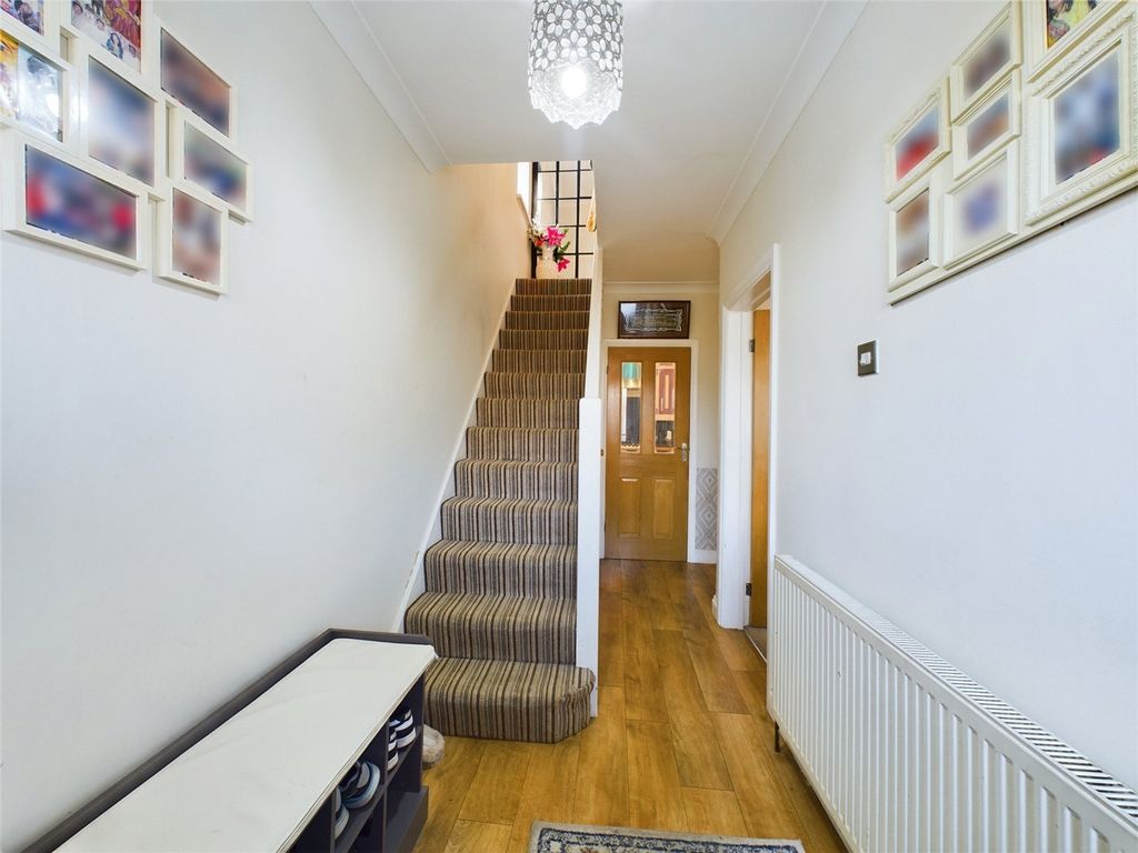 Property photo 2 of 24 Hallway