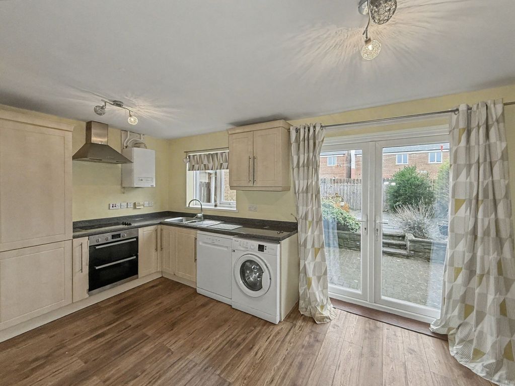 Property photo 2 of 21