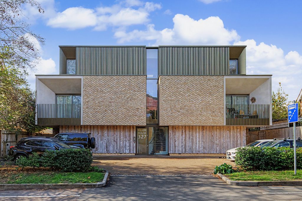 Property photo 1 of 9 340517