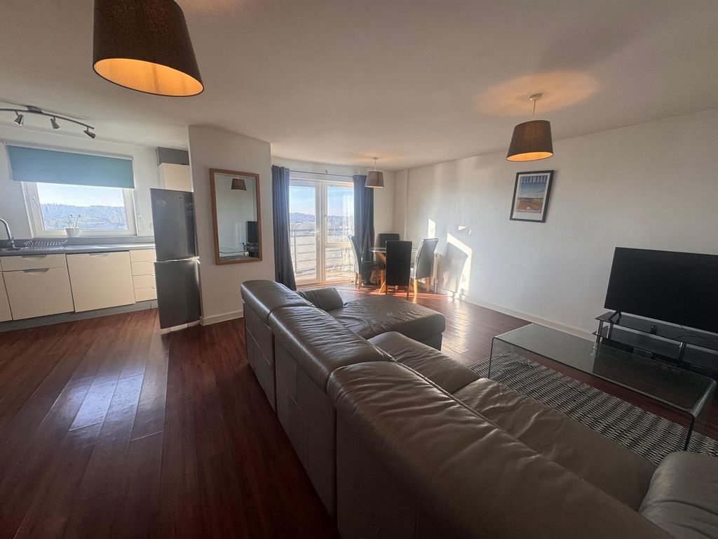 Property photo 2 of 9 Open Plan