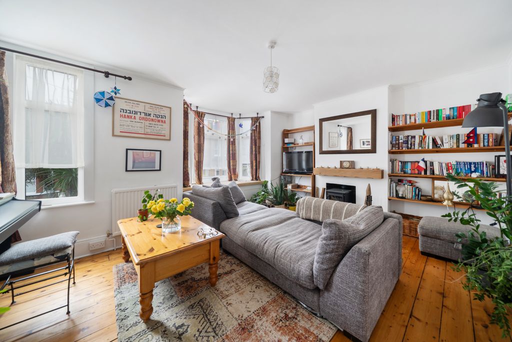 Property photo 3 of 15