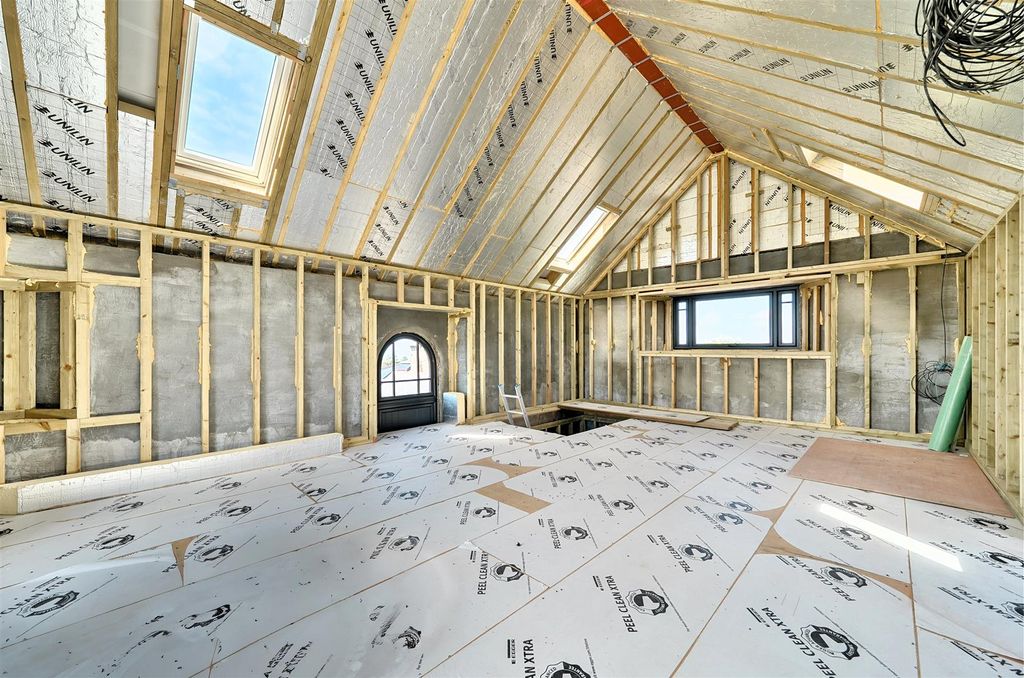 Property photo 3 of 25 1321090-19-686d3E598c676.Jpg