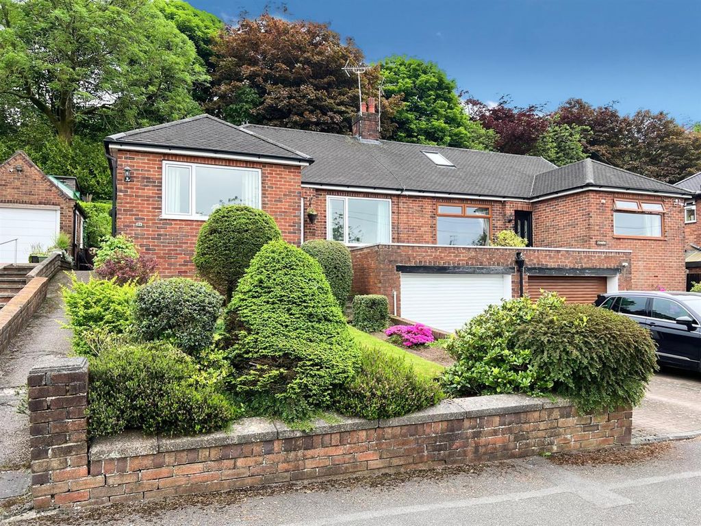 Property photo 1 of 19 Frontage