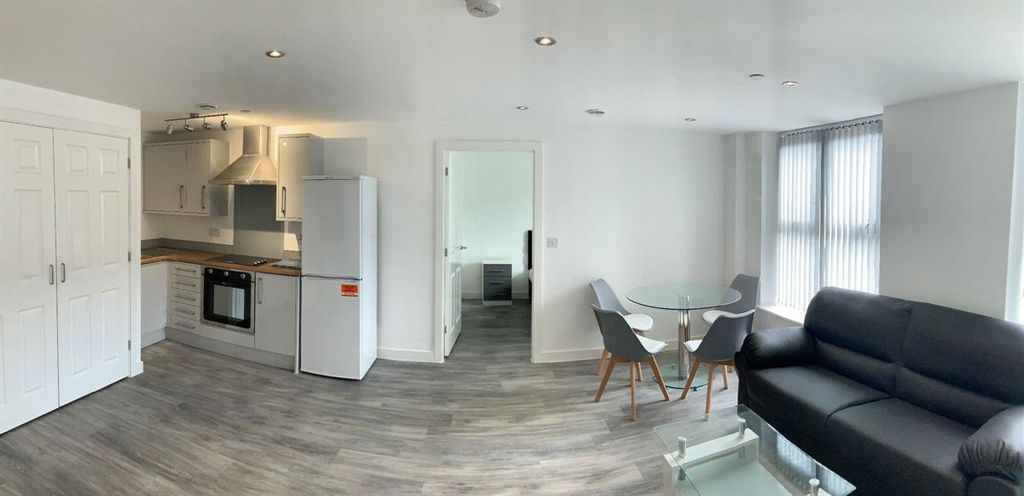 Property photo 1 of 11 Bright Open-Plan Living Area With Kitchenette...