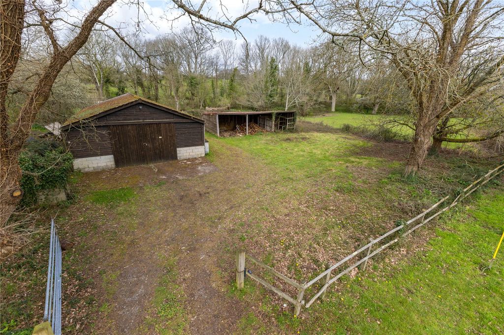 Property photo 3 of 10 Entrance