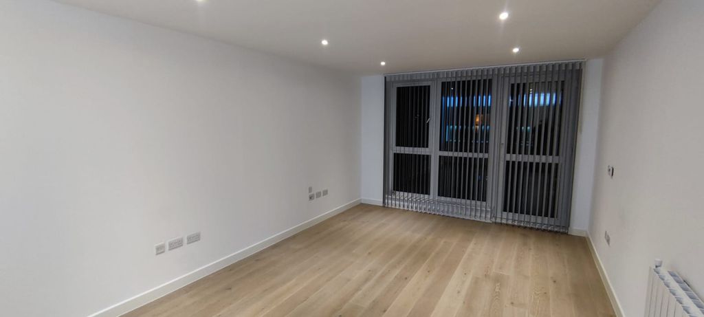 Property photo 2 of 9 Photo 1