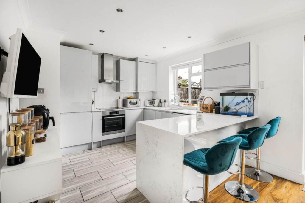 Property photo 1 of 22