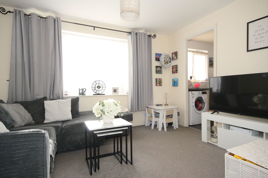 Property photo 2 of 6 Reception Room