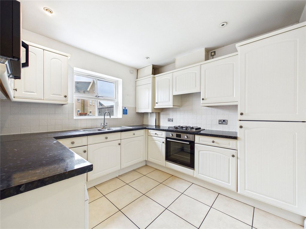 Property photo 3 of 16 Picture 3