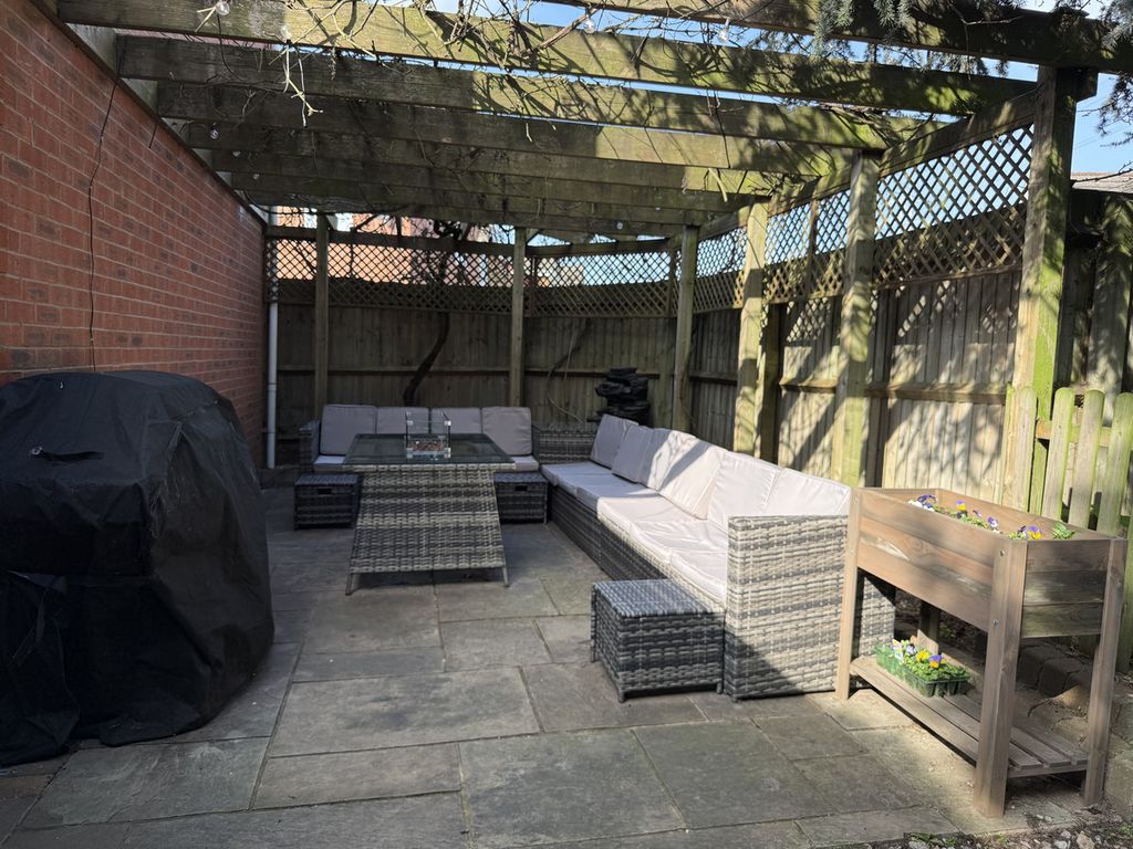 Property photo 2 of 35