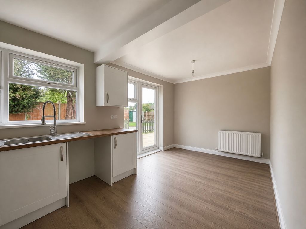 Property photo 1 of 15 Kitchen Diner