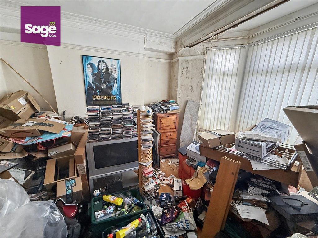 Property photo 3 of 21