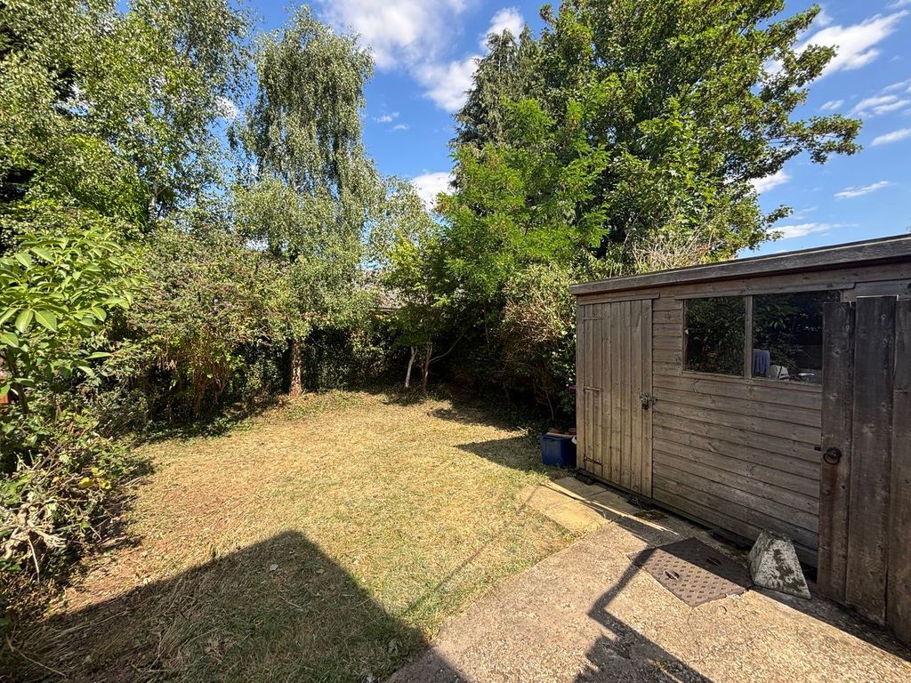 Property photo 2 of 11