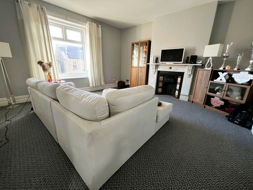 Property photo 3 of 11 Photograph 3