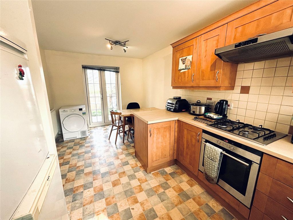 Property photo 2 of 19 Picture No. 52