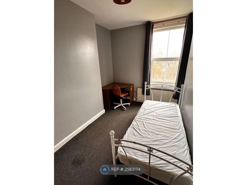 Property photo 3 of 6