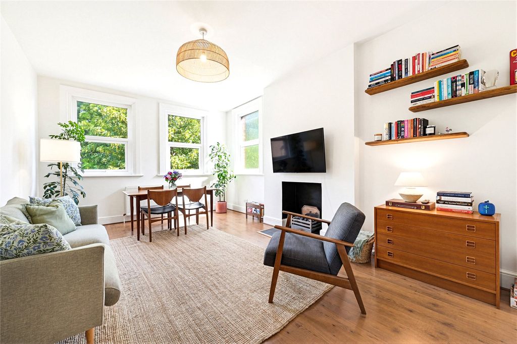 Property photo 3 of 21 Reception Room