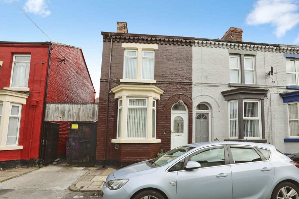 Property photo 1 of 12 Outside