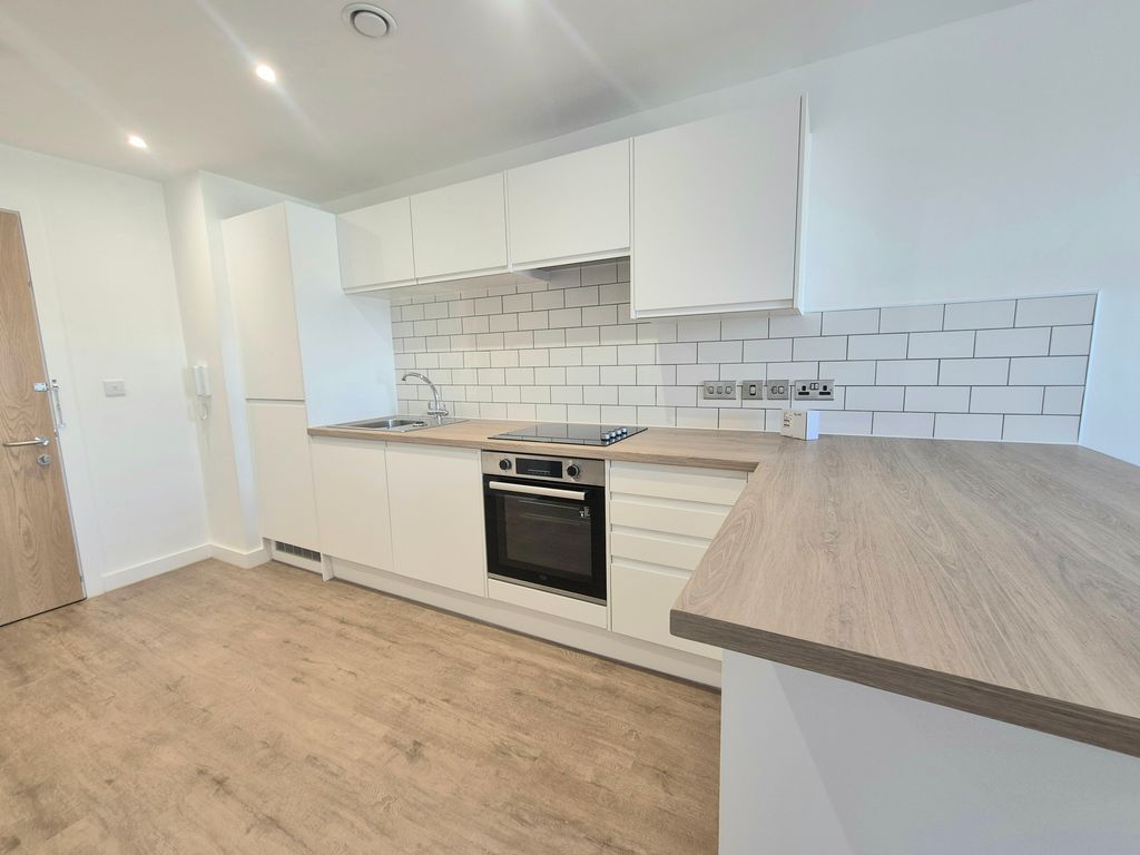 Property photo 3 of 11 Image