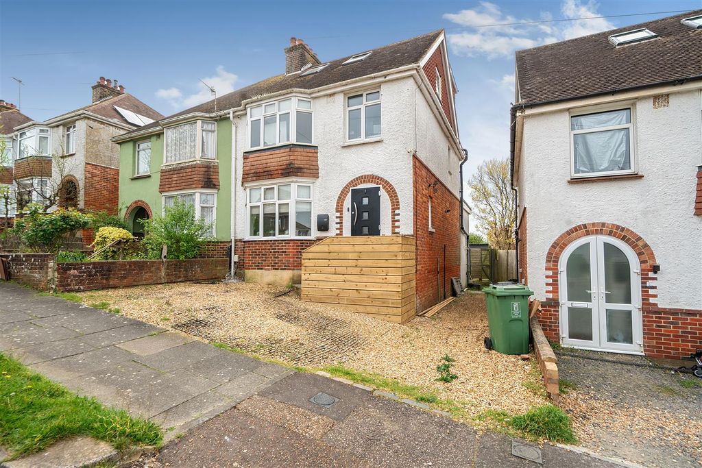 Property photo 1 of 25 1447079-30-69E1F1894Ea34.Jpg