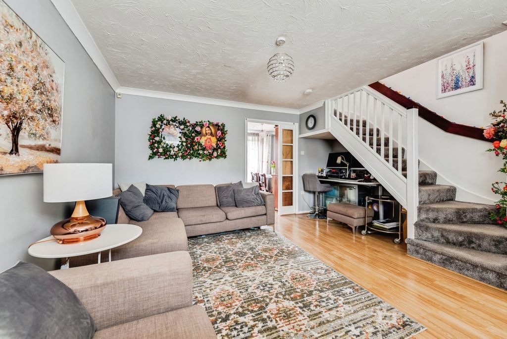 Property photo 3 of 14 Pbox-Img.Jpg