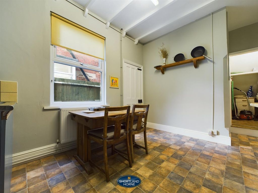 Property photo 3 of 17 Cam01906G0-Pr0139-Still005.Jpg