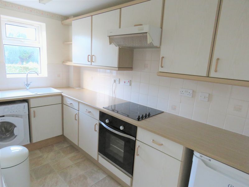 Property photo 3 of 6 Photo 5