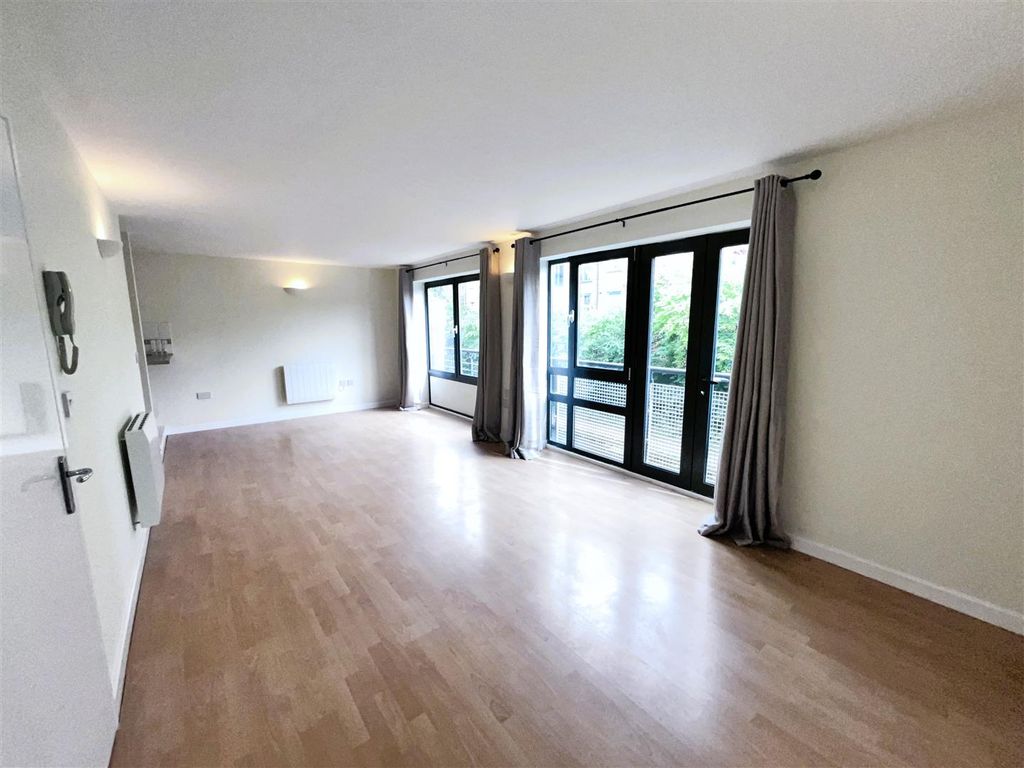 Property photo 3 of 11 Img_8042.Jpg