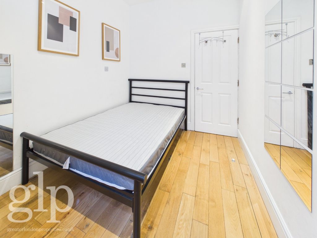 Property photo 2 of 21 916363