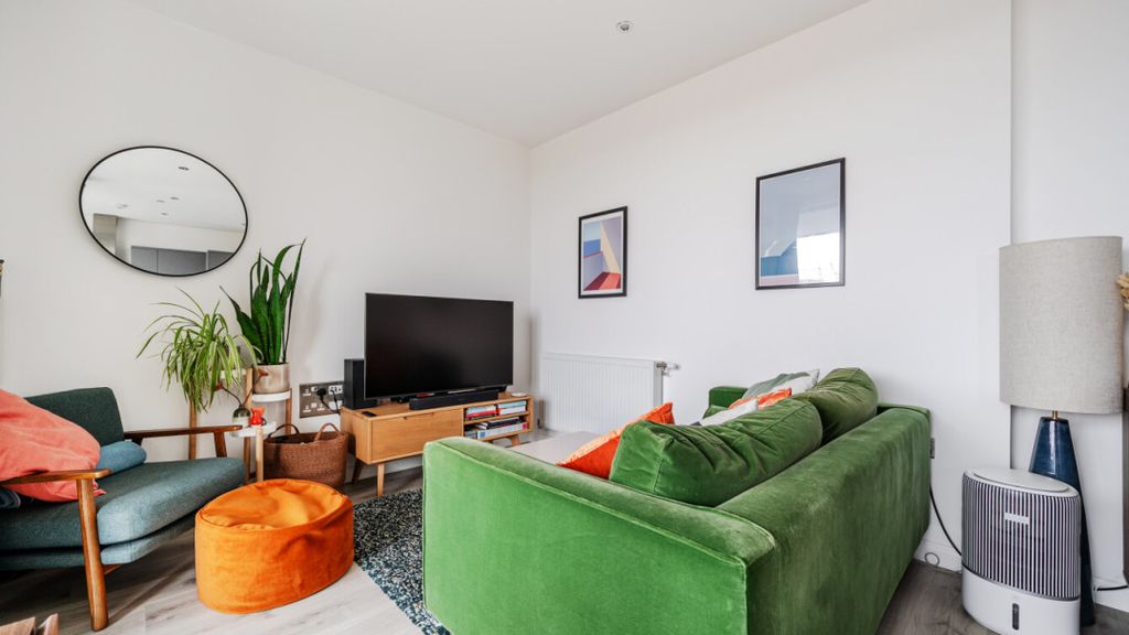 Property photo 3 of 14