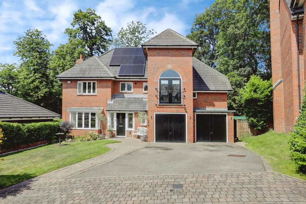 Property photo 1 of 25