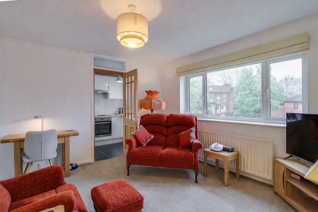 Property photo 3 of 8