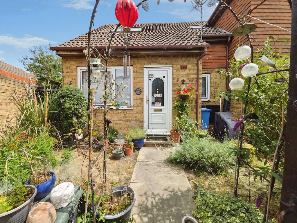 Property photo 1 of 11 Pbox-Img.Jpg
