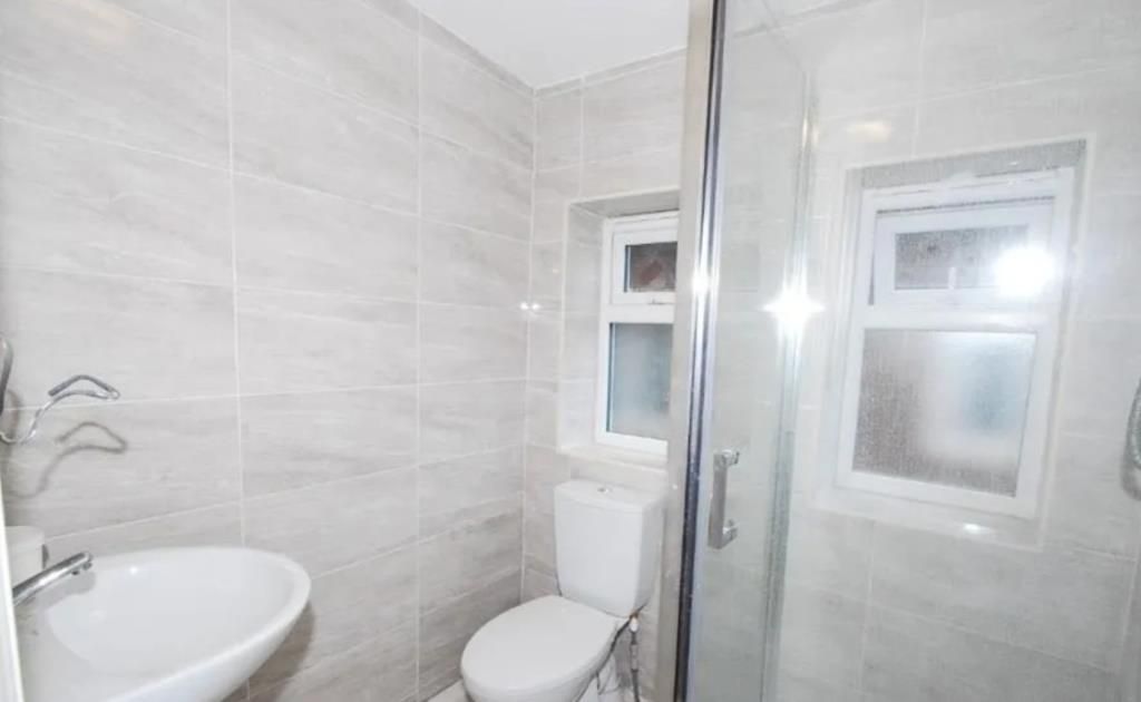 Property photo 2 of 3 3