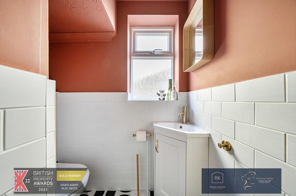 Property photo 3 of 29 Downstairs Cloakroom.