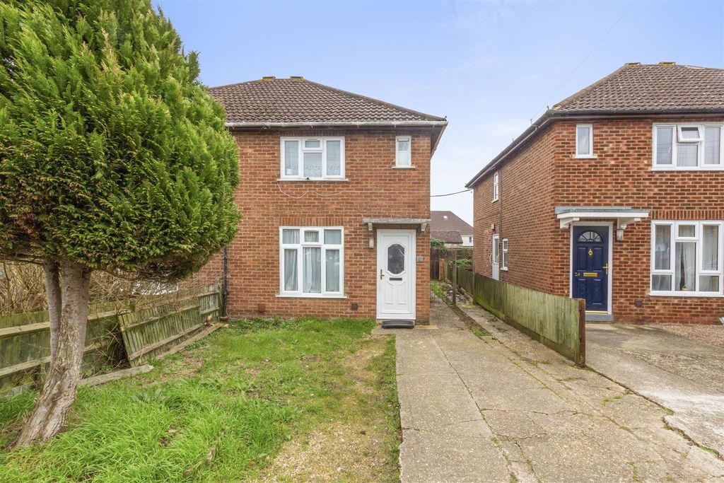 Property photo 1 of 10 Front Aspect